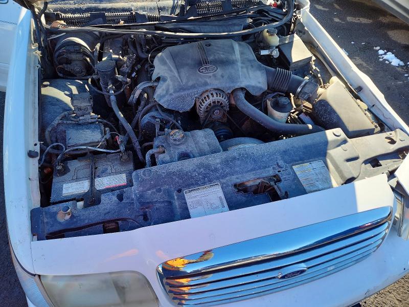 1999 Ford Crown Victoria lx