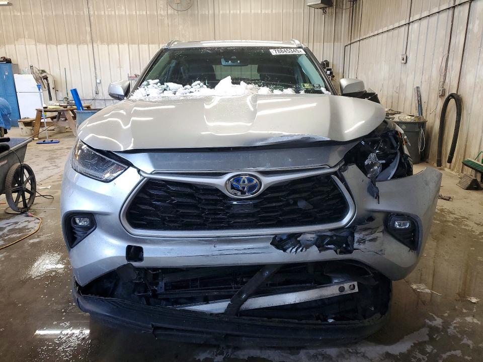 2021 Toyt Highlander