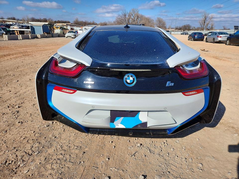 2015 BMW I8