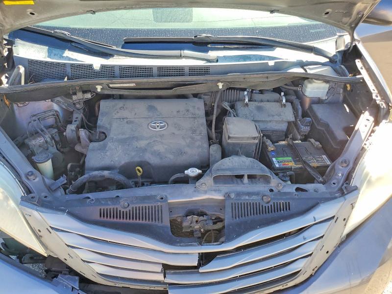2013 Toyota Sienna xle