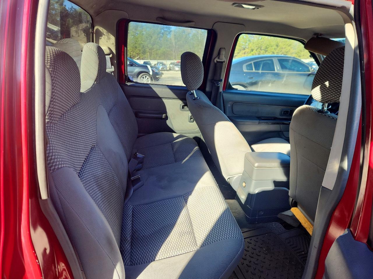 2002 Nissan Frontier Xe-v6