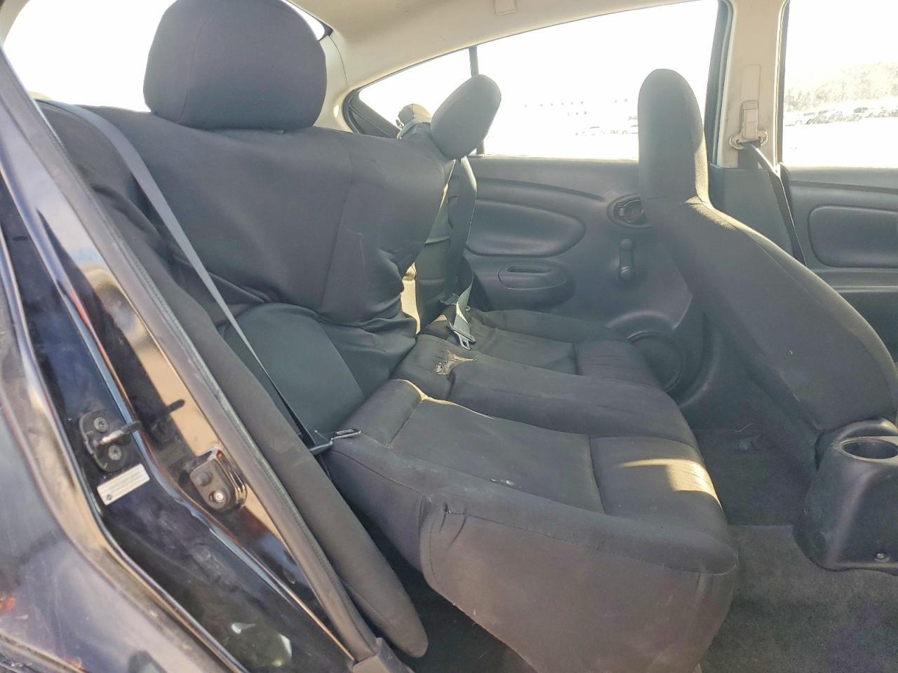 2015 Nissan Versa s