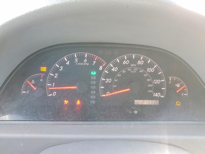 2005 Toyota Camry le