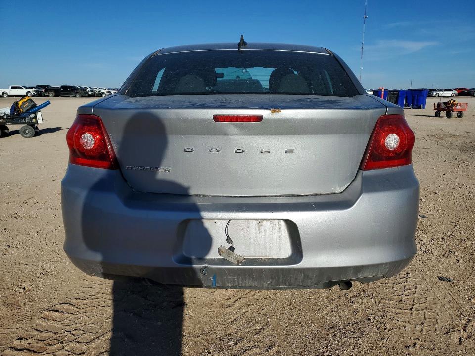 2013 Dodge Avenger se