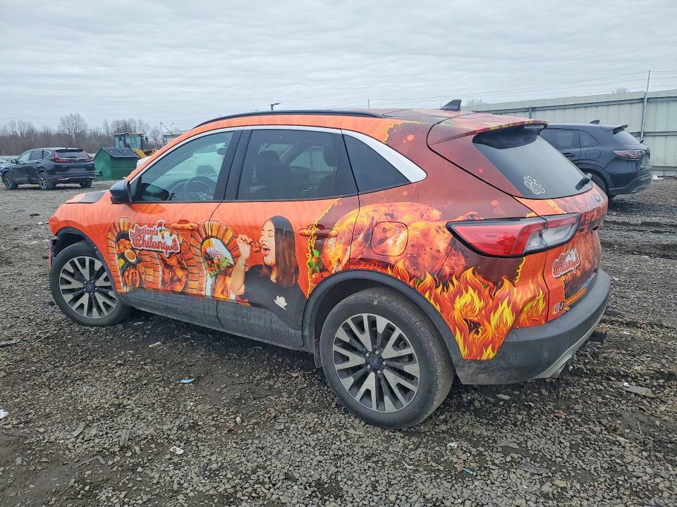 2020 Ford Escape sel