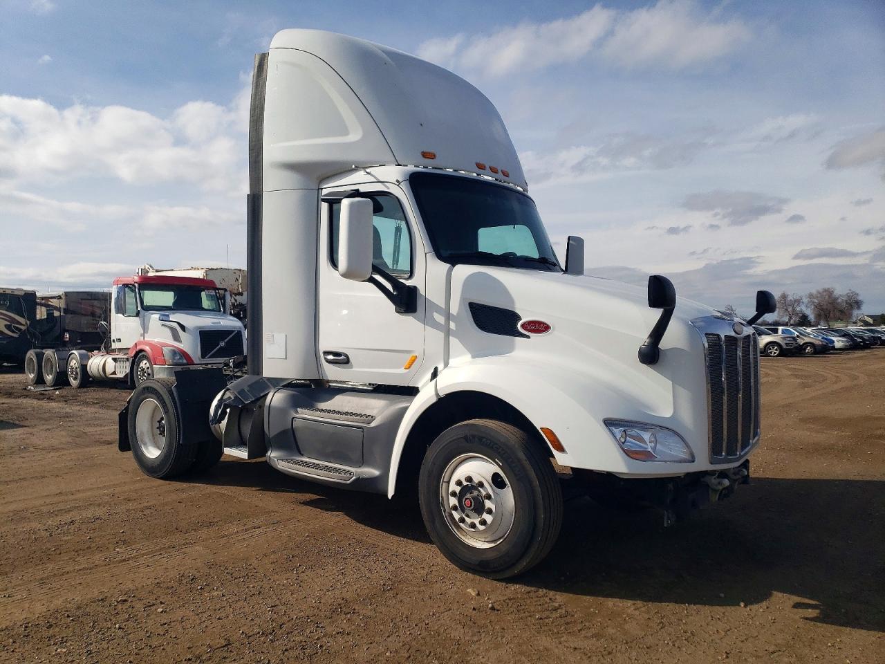 2019 Pntw 579-Semi Truck