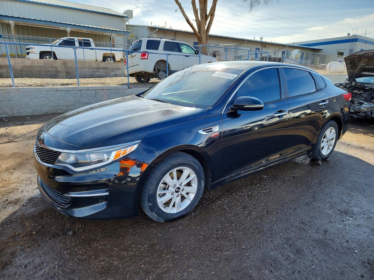 2017 KIA Optima lx
