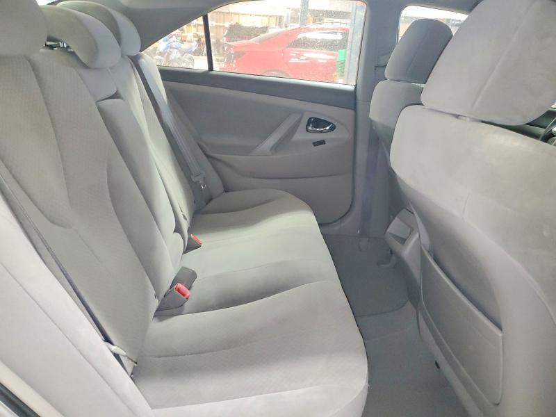2009 Toyota Camry le