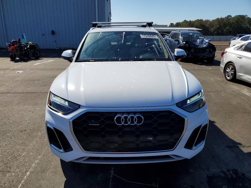 2024 Audi Q5 Premium 45