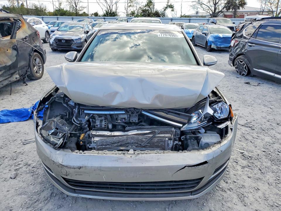 2016 Volkswagen Golf S/se