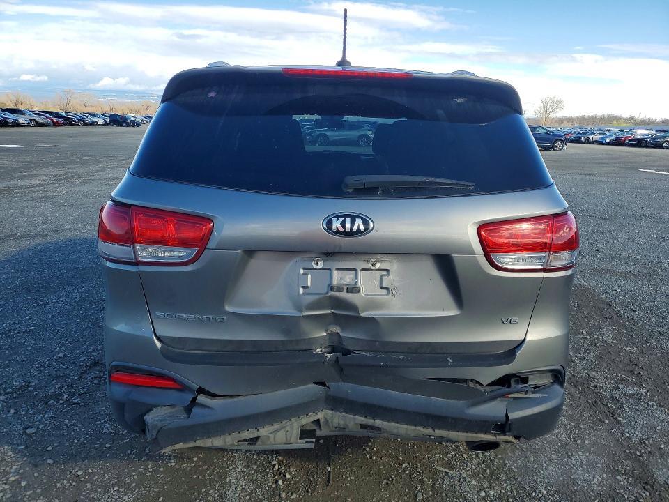 2017 KIA Sorento lx V6