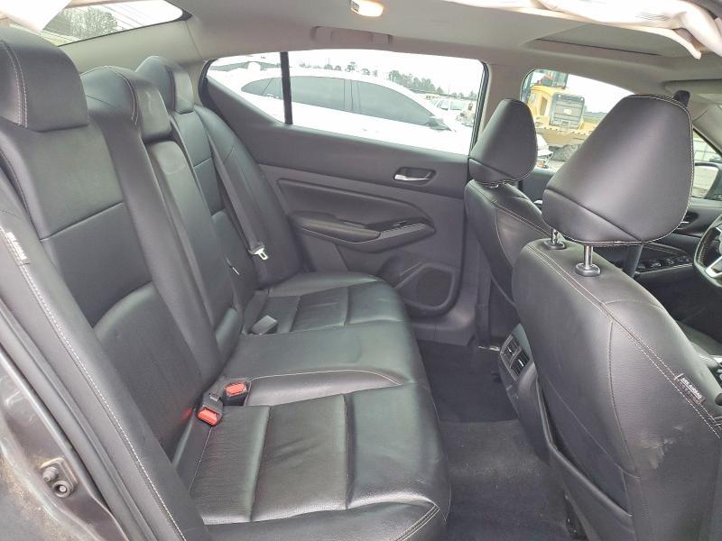 2022 Nissan Altima sl