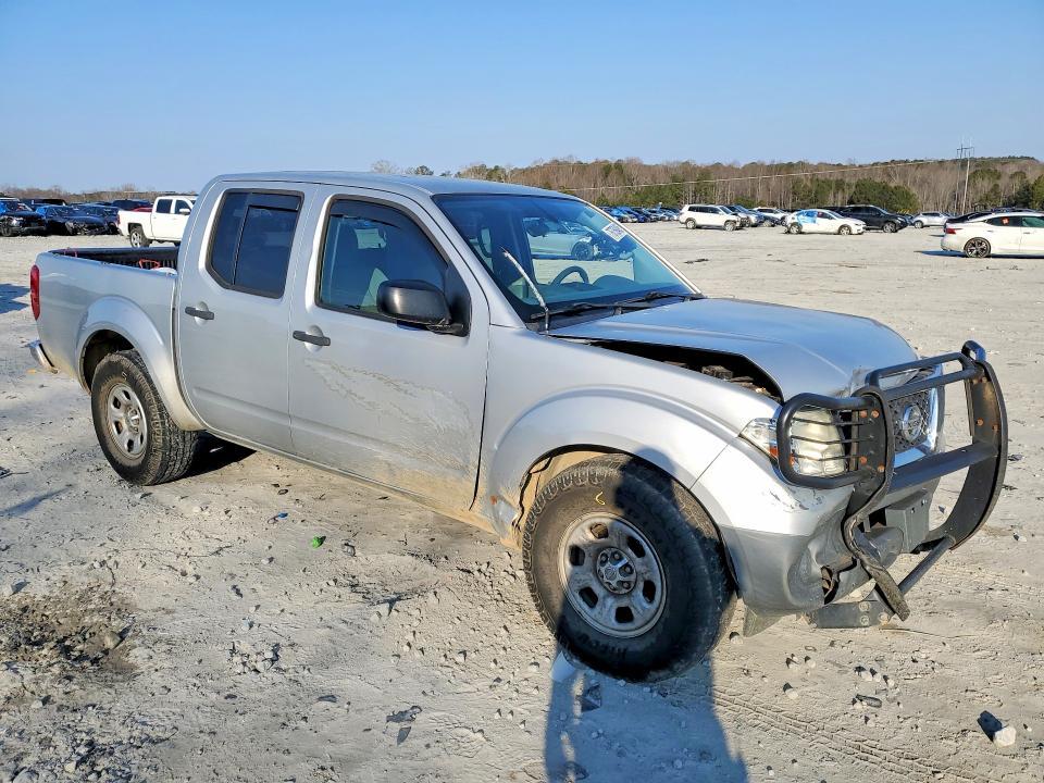 2014 Nissan Frontier s