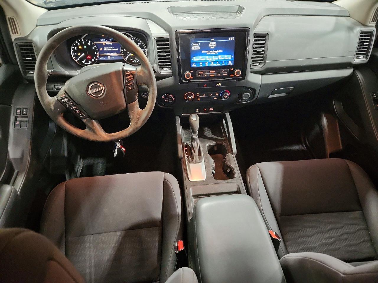 2022 Nissan Frontier S