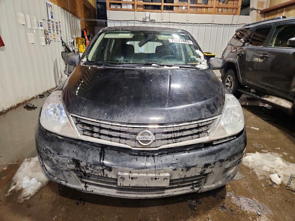 2011 Nissan Versa s