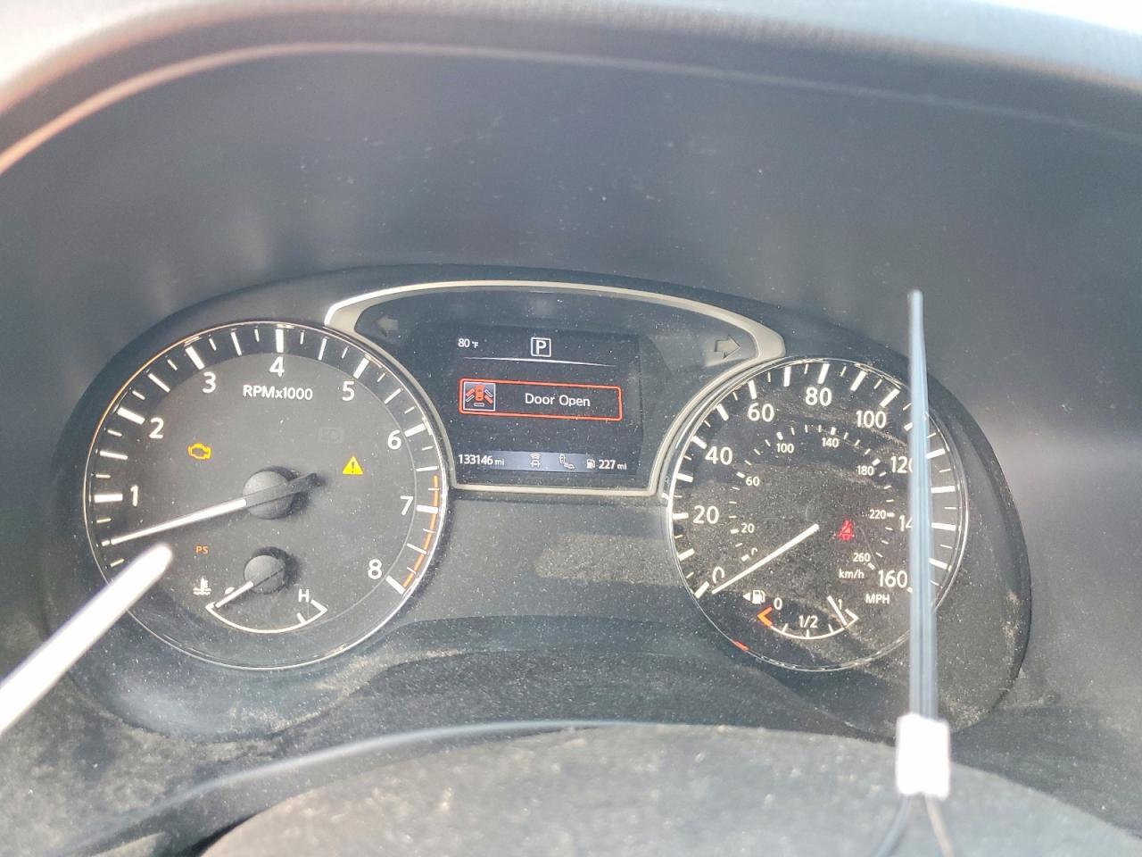2019 Nissan Pathfinder sv
