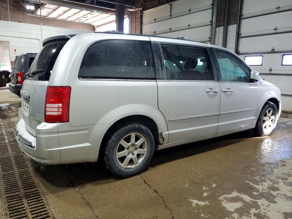 2010 Chrysler Town & Country Touring