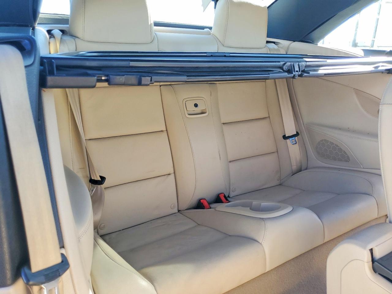 2012 Volkswagen Eos lux
