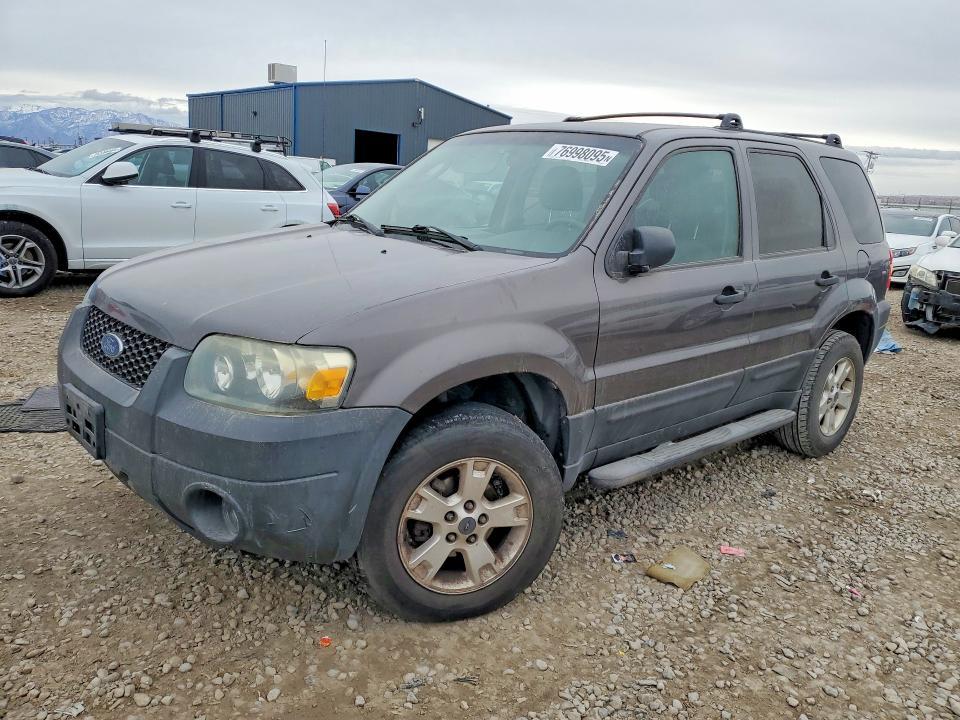 2005 Ford Escape xlt