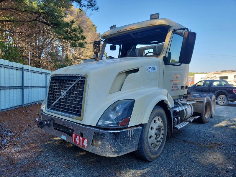 2006 Volvo VN VNL