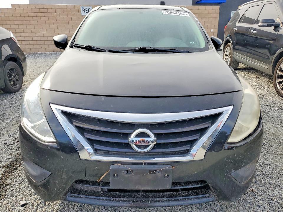 2015 Nissan Versa s
