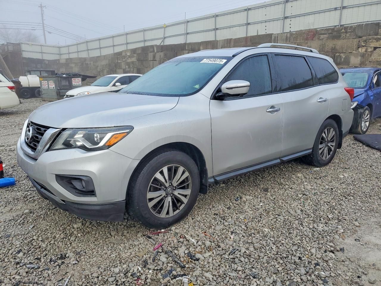 2017 Nissan Pathfinder s