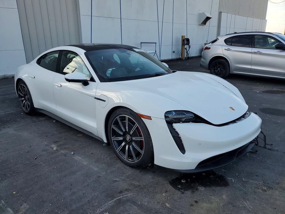 2021 Porsche Taycan 4S