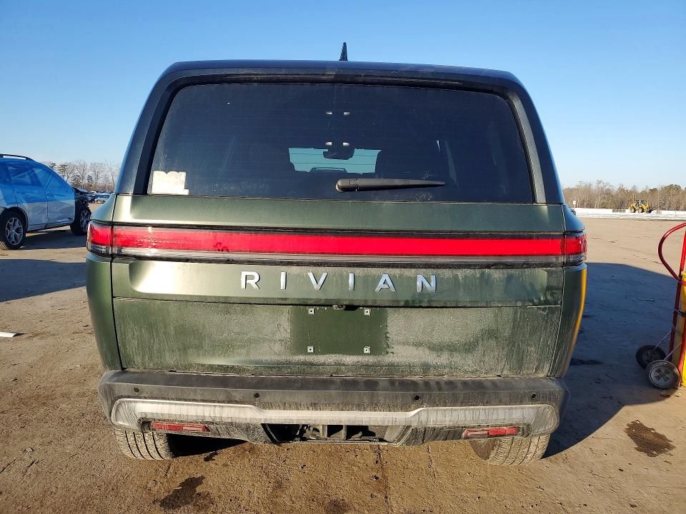 2024 Rivian R1S Adventure