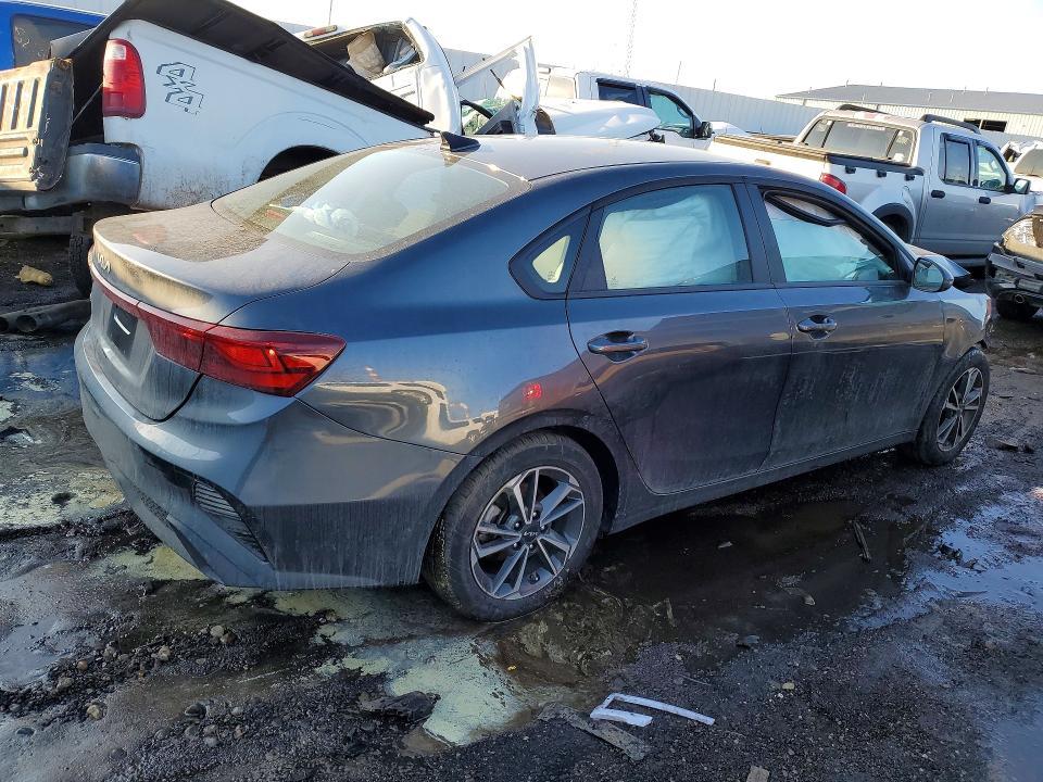 2023 KIA Forte lx