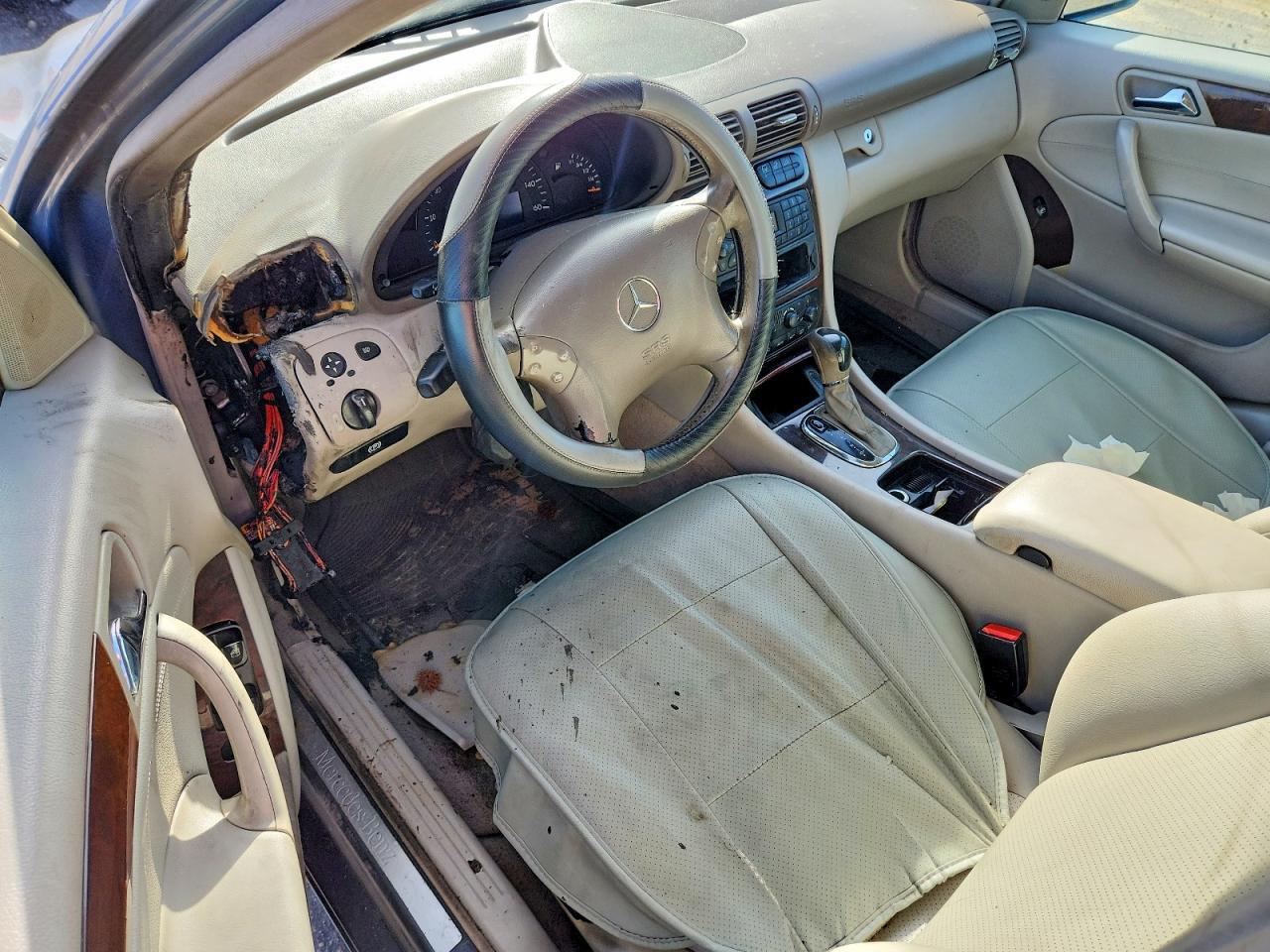 2004 Mercedes-Benz C 240