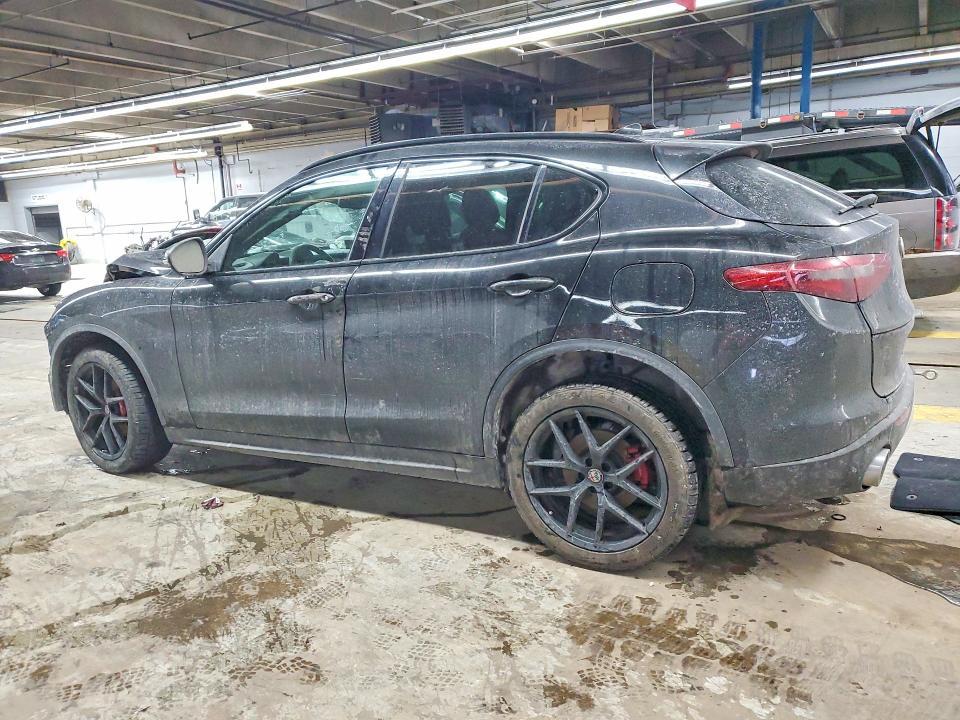 2018 Alfa Romeo Stelvio ti Sport