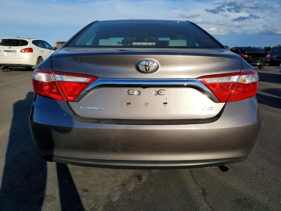 2017 Toyota Camry le