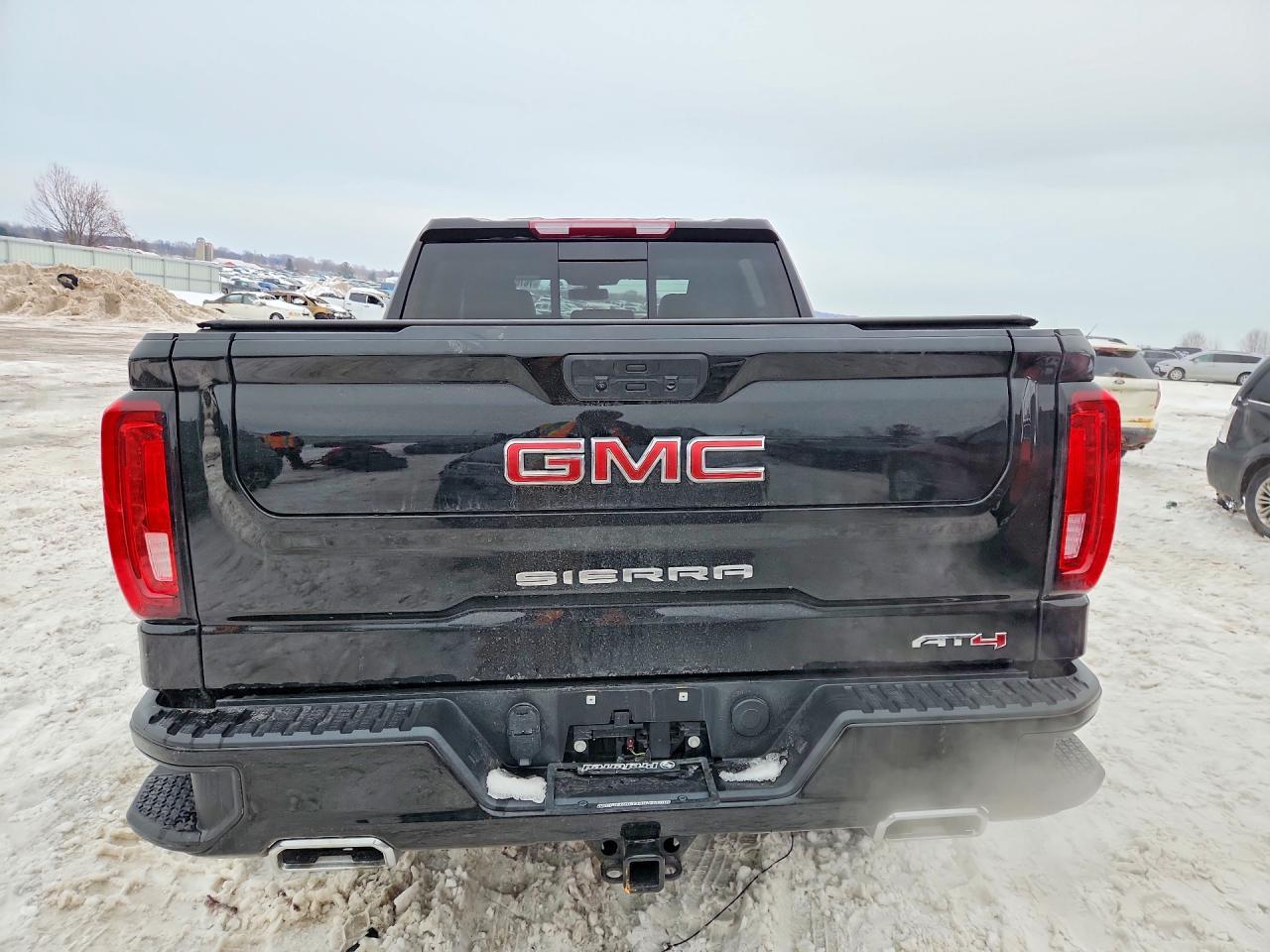 2022 GMC Sierra Limited K1500 AT4