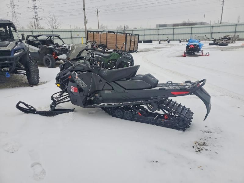 2023 Skidoo 2023 Skidoo Renegade