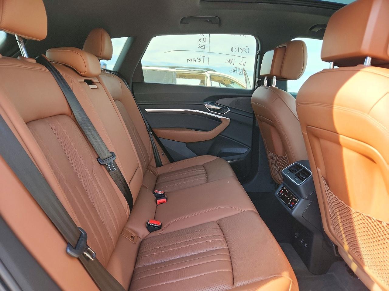 2019 Audi E-tron Premium Plus