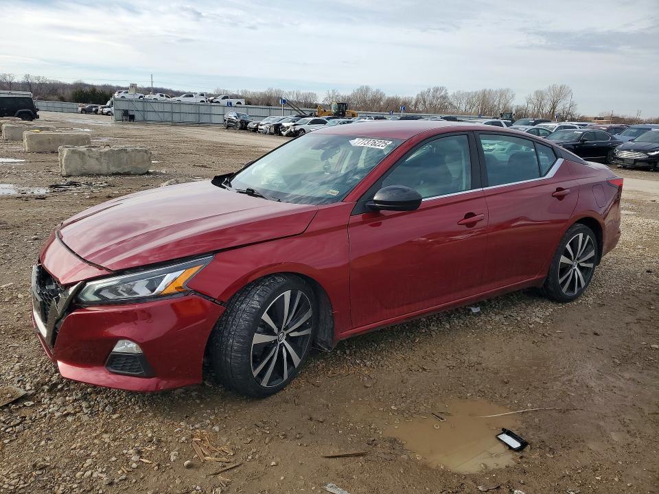 2021 Nissan Altima 2.5 sr
