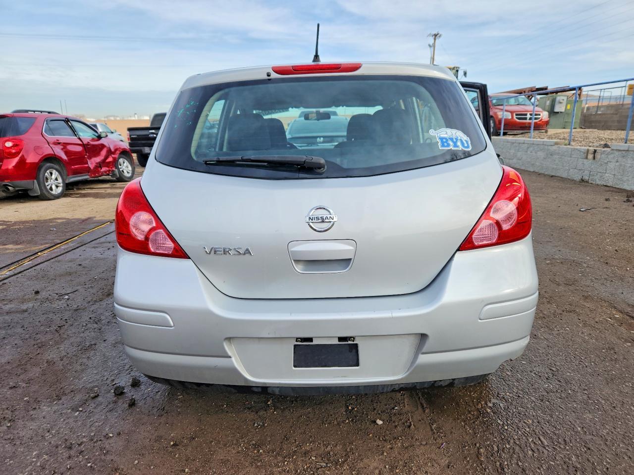 2012 Nissan Versa s