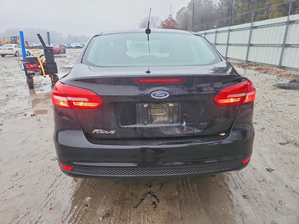 2018 Ford Focus s