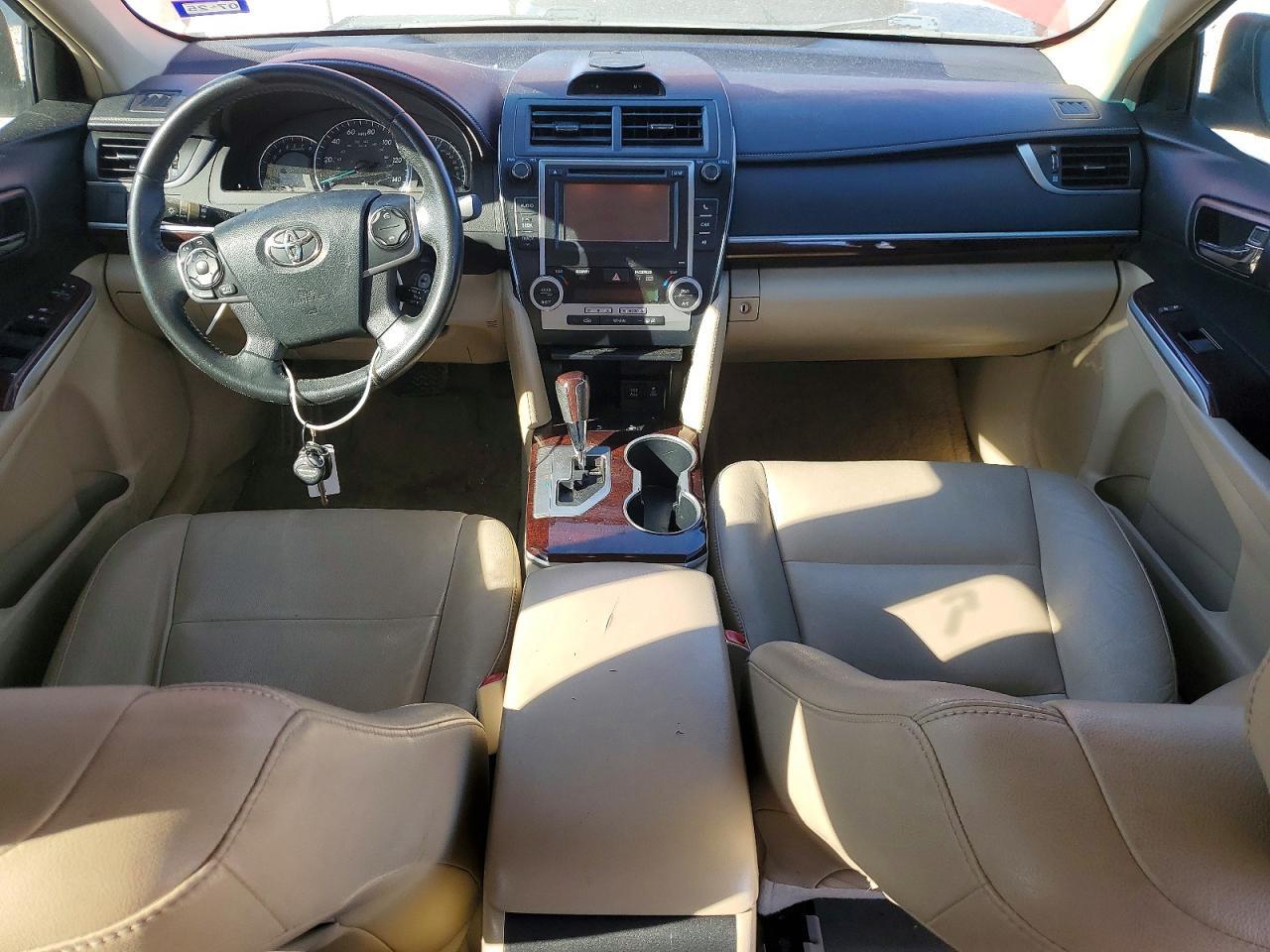 2013 Toyota Camry l