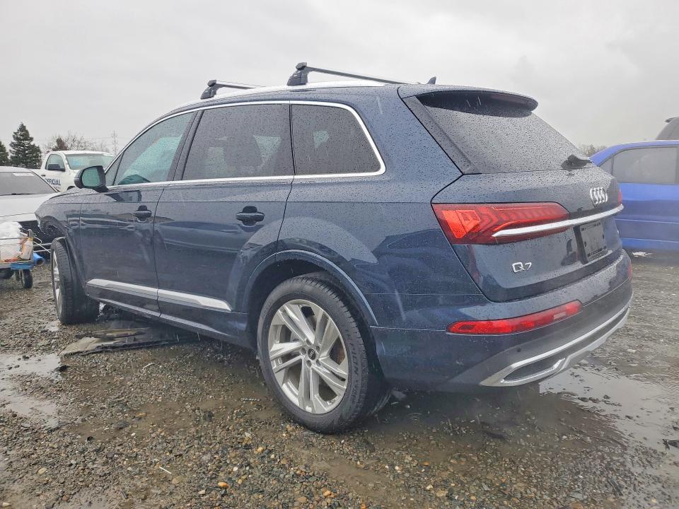 2023 Audi Q7 Premium Plus