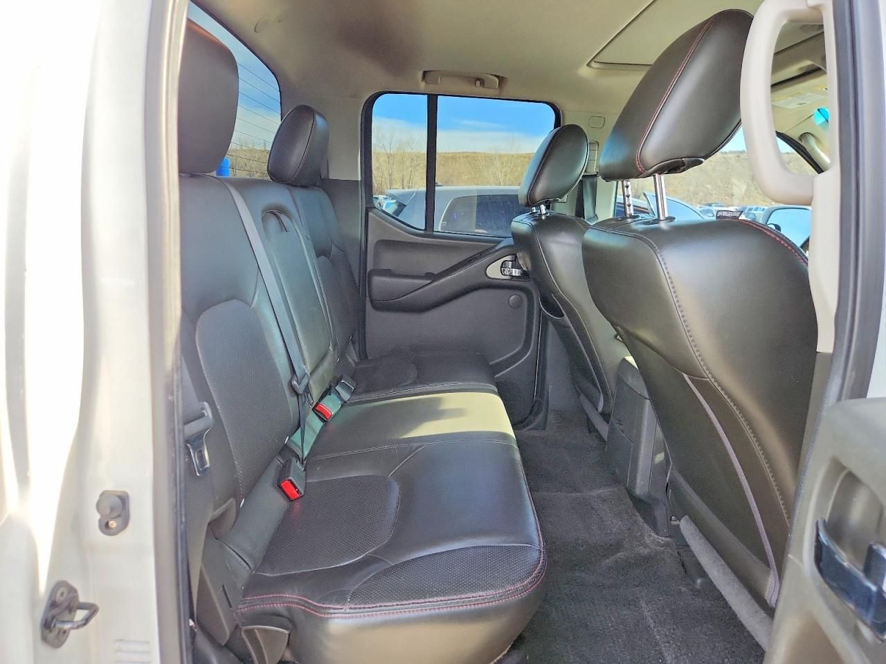 2011 Nissan Frontier s