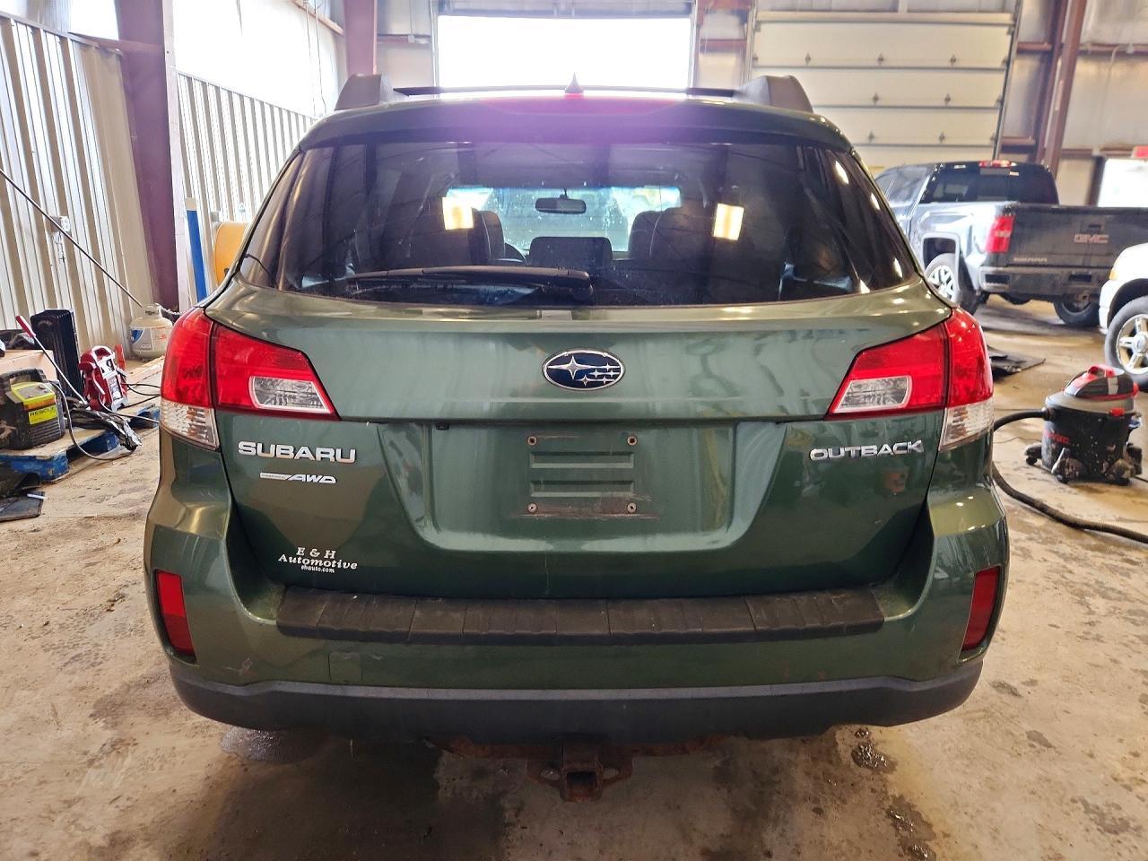 2012 Subaru Outback 2.5i Limited