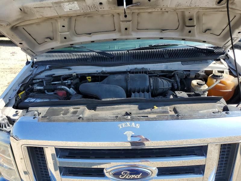 2011 Ford Econoline E350 Super Duty Wagon