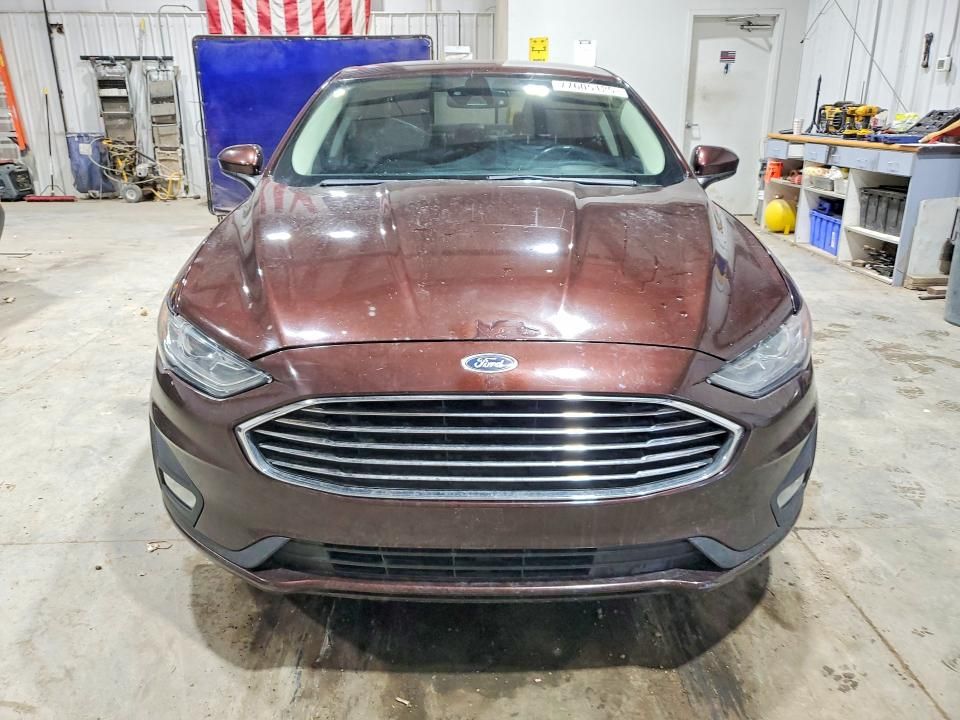 2019 Ford Fusion se