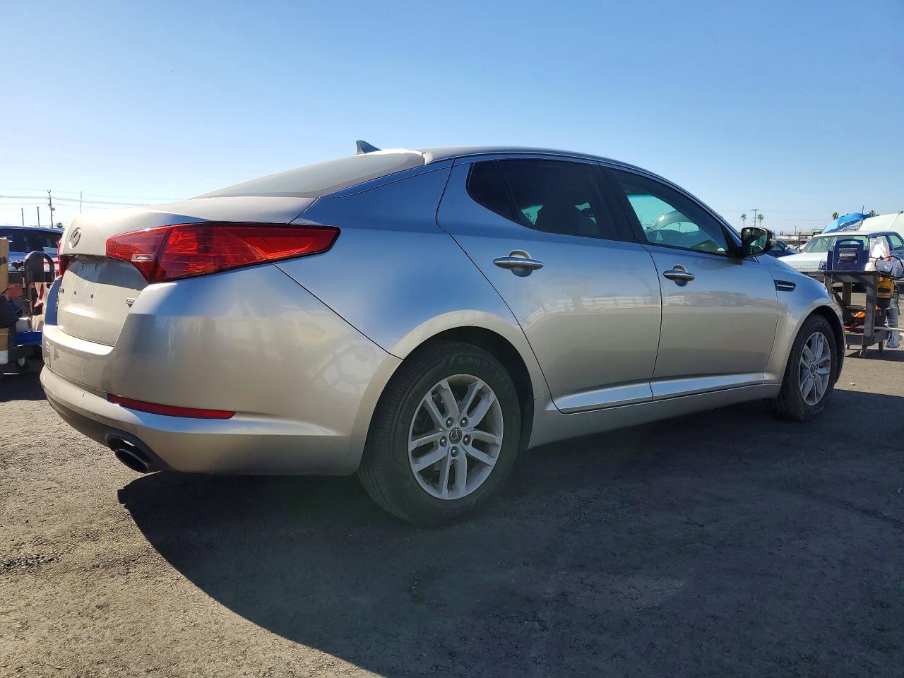 2013 KIA Optima lx