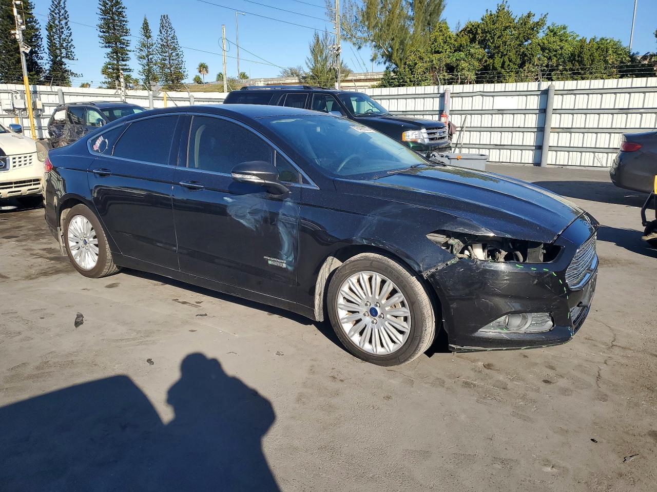 2015 Ford Fusion se Phev