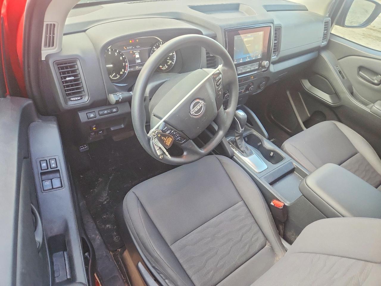 2022 Nissan Frontier s