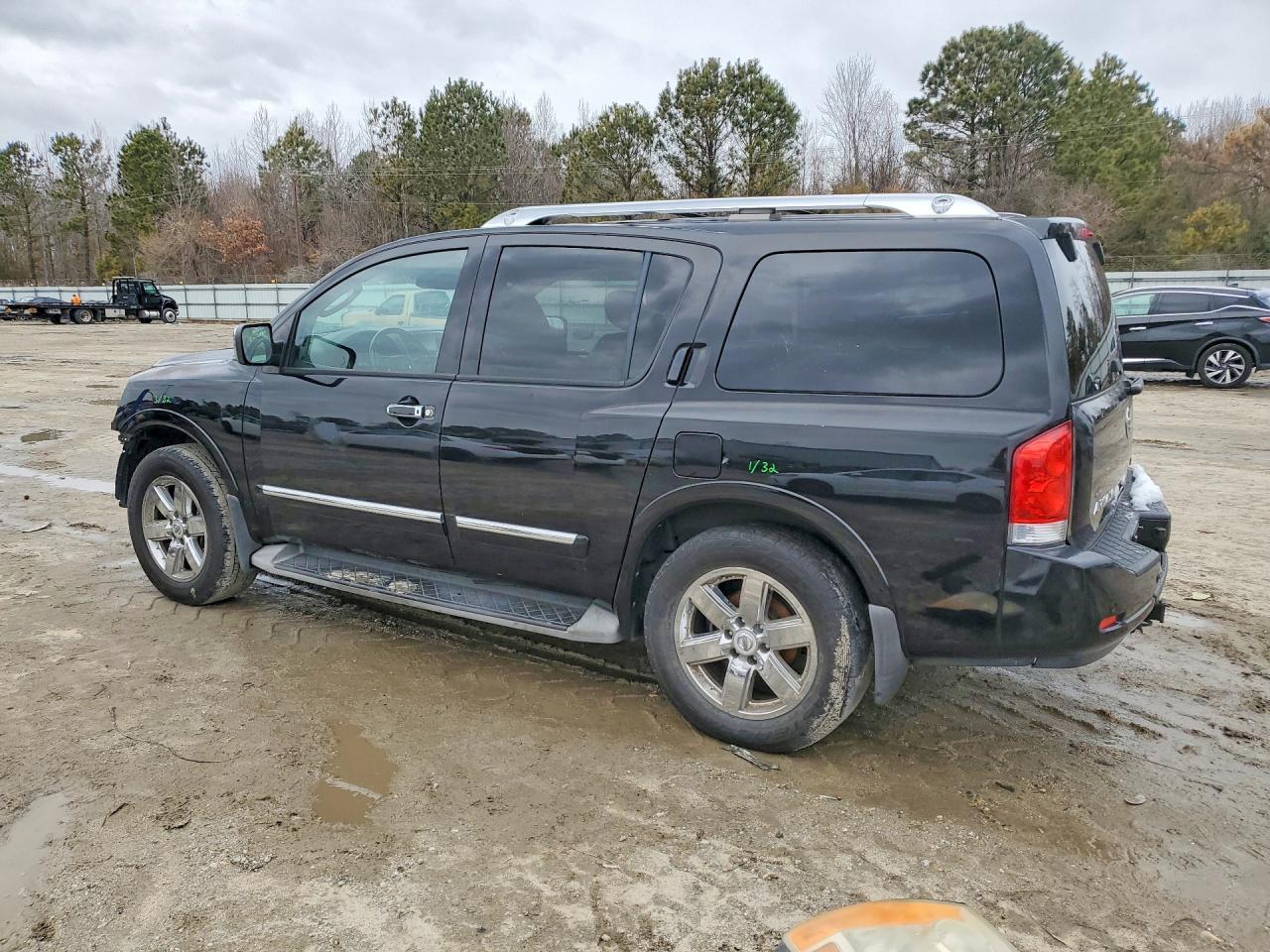 2012 Nissan Armada sv