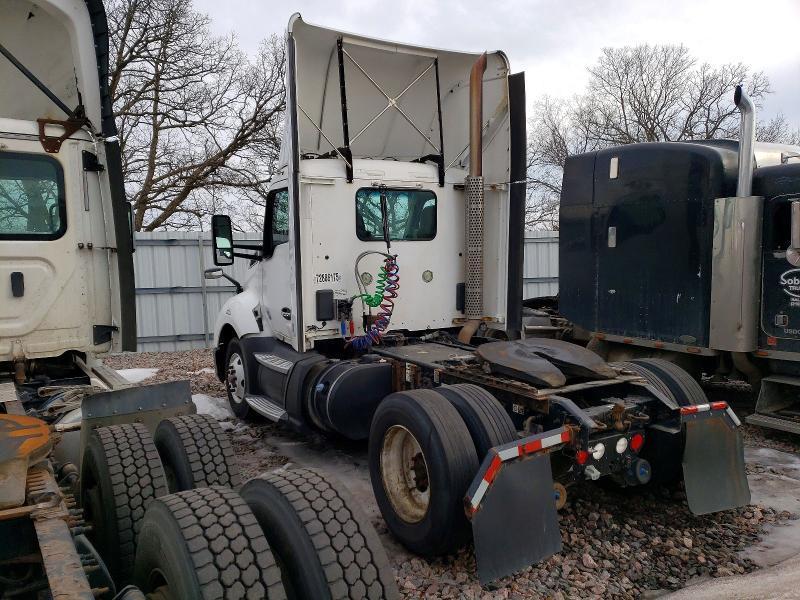 2016 Kenworth T680 Semi Truck