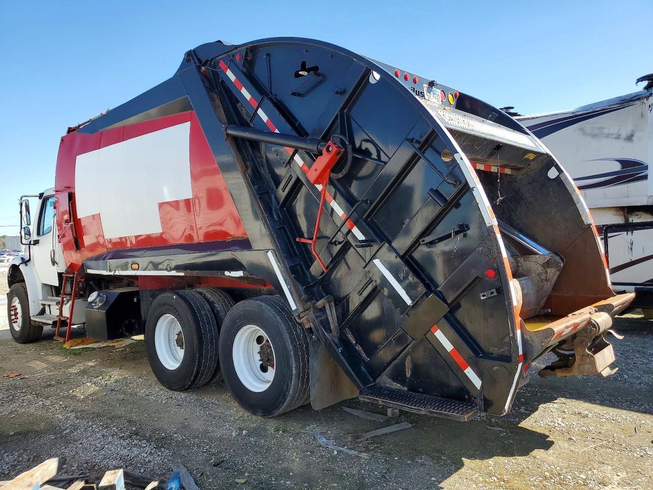 2010 Freightliner Business Class M2 Refuse Truck